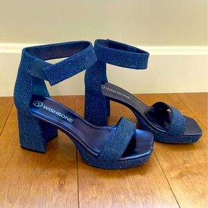 Wishbone Sandals